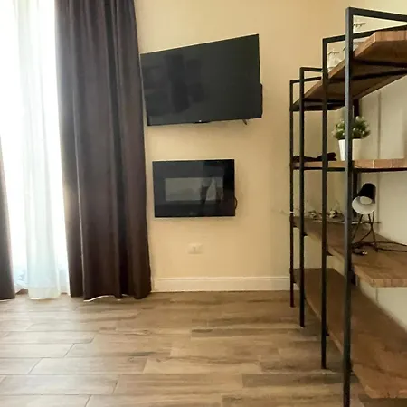 Exclusive 4* 아프릴리아