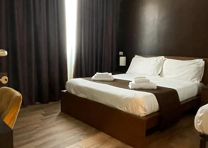 Exclusive בית הארחה