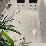 Exclusive 招待所 艾普瑞利亚